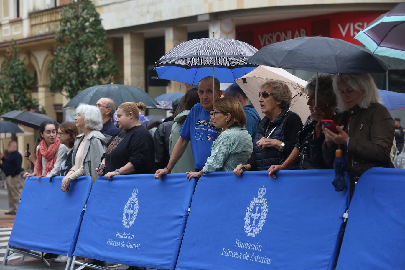 Haruki Murakami, Bonnie L. Bassler y Peter Greenberg ya están en Asturias