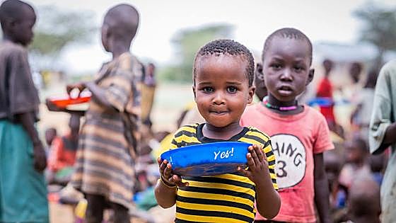Mary's Meals, el cole que cocina educación y vida