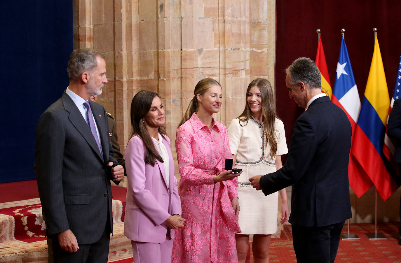 Así ha sido la recepción de la Familia Real en el Reconquista