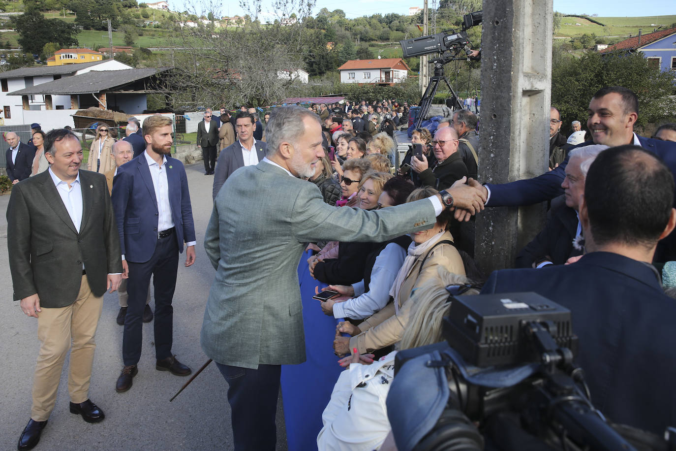 La Familia Real, en Arroes, Peón y Candanal para la entrega del Premio a Pueblo Ejemplar 2023