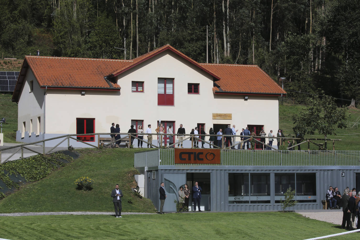 La Familia Real, en Arroes, Peón y Candanal para la entrega del Premio a Pueblo Ejemplar 2023