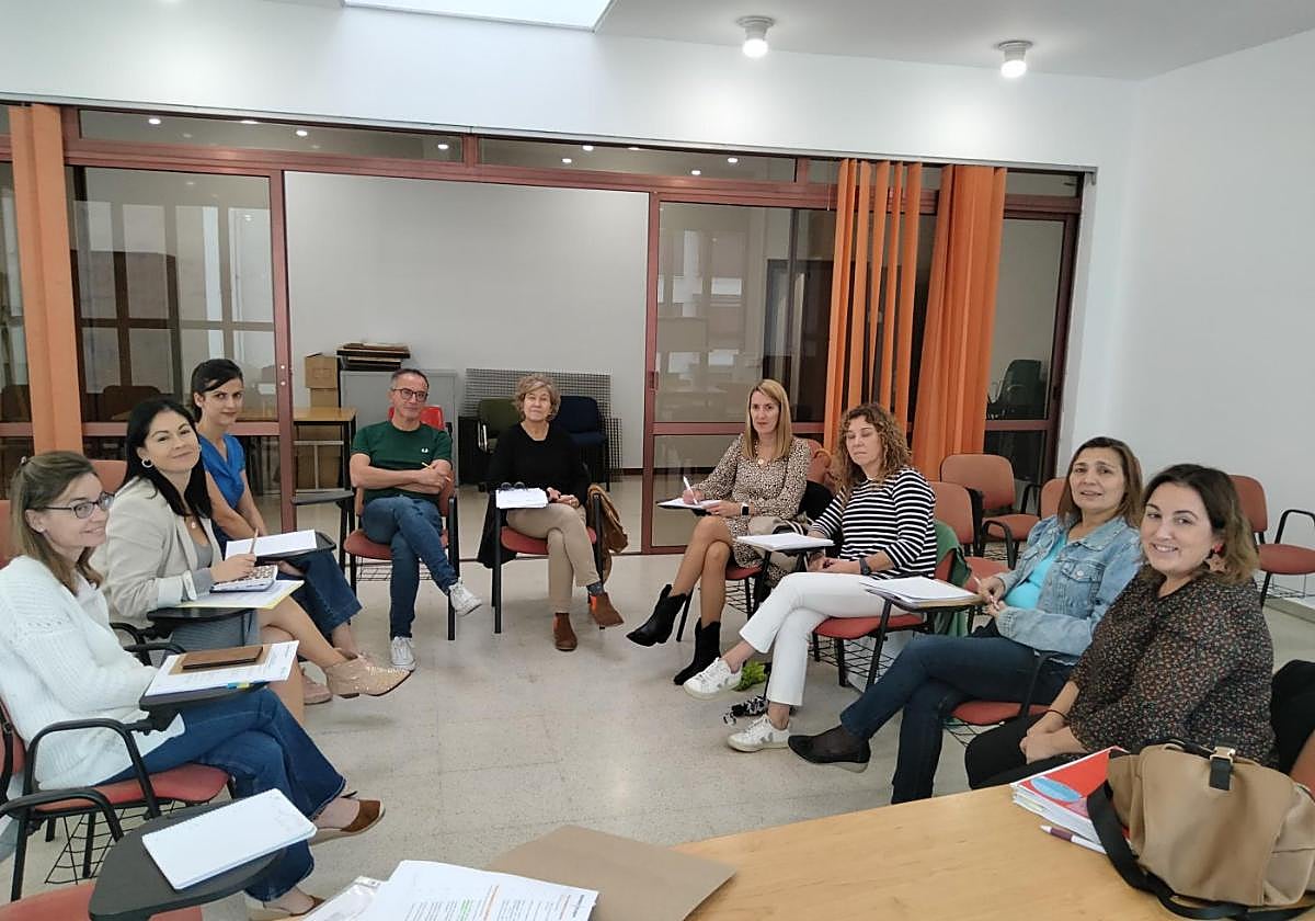 La reunión para la constitución de la mesa.