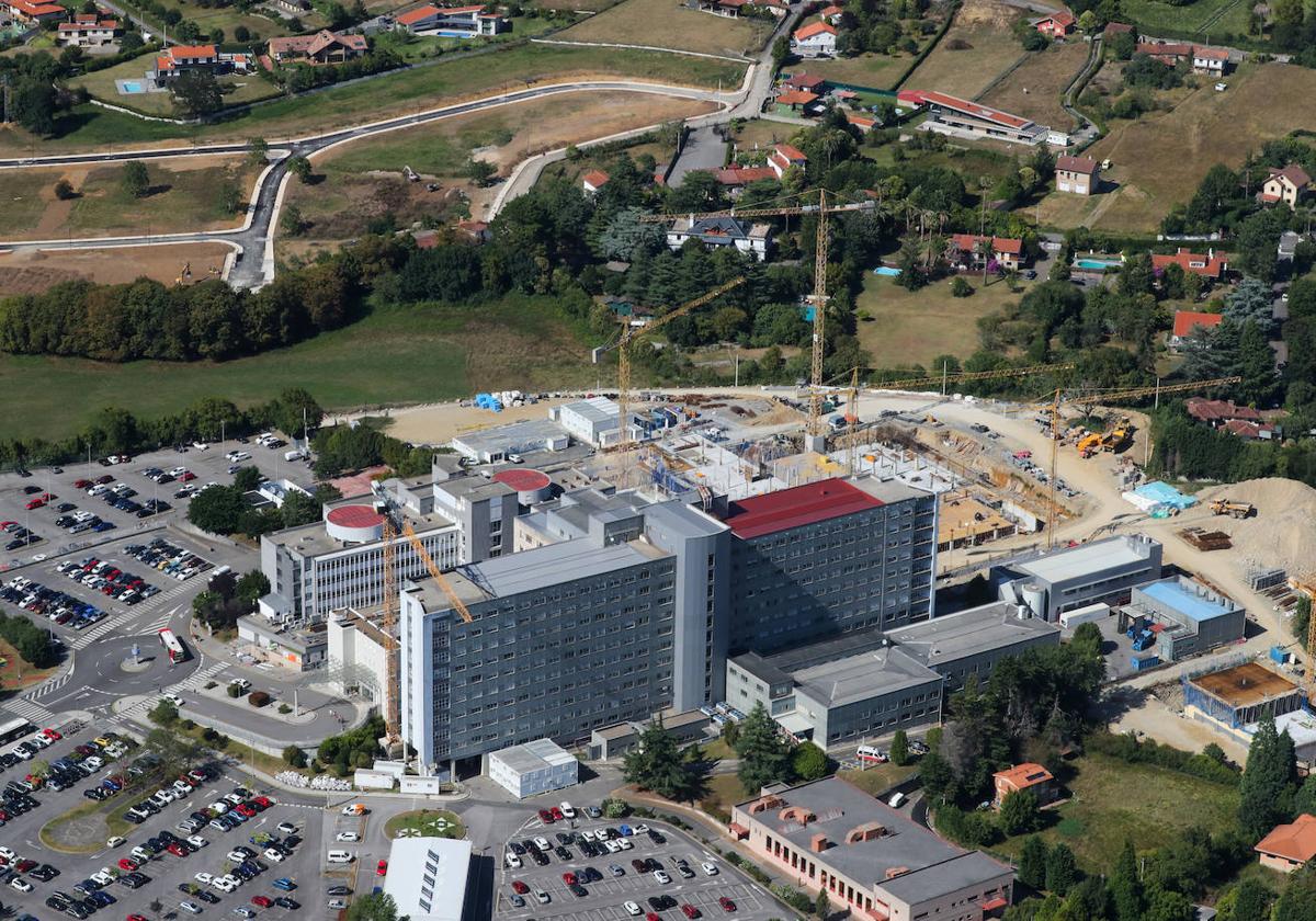 Vista aérea del Hospital de Cabueñes, en Gijón.