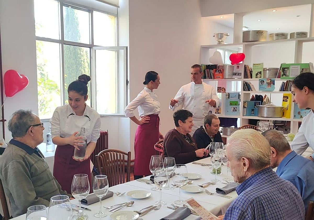 Los menús están preparados por los propios alumnos del centro.