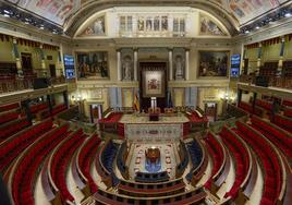 Aspecto del Congreso de los Diputados, ya preparado para acoger el acto en el que doña Leonor jurará ante las Cortes Generales con motivo de su 18 cumpleaños.