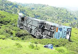 El bus se precipitó por una ladera el 31 de julio.