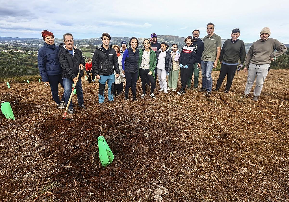 Un momento de la plantación.