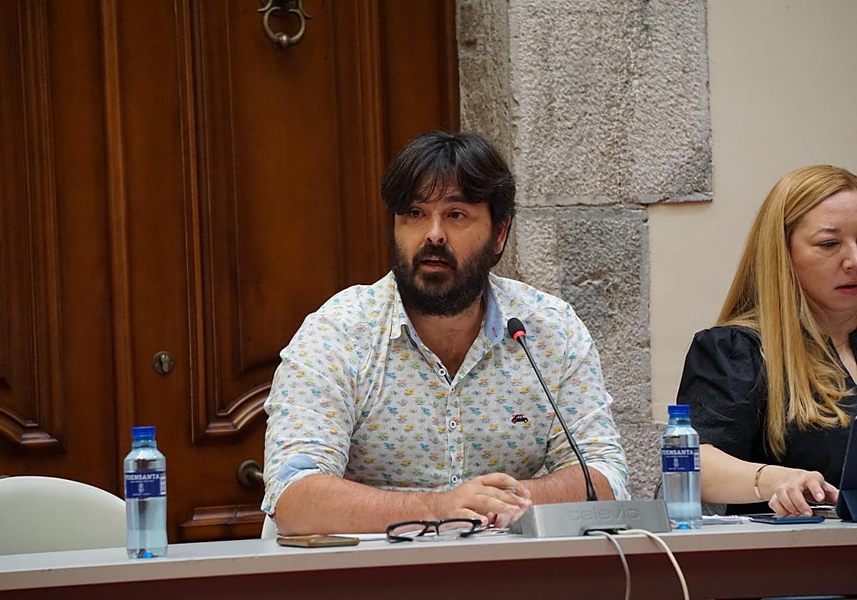 Enrique Riestra, alcalde de Llanes.