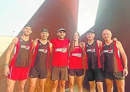 Entreno.Los seis miembros de Los Chanwas.