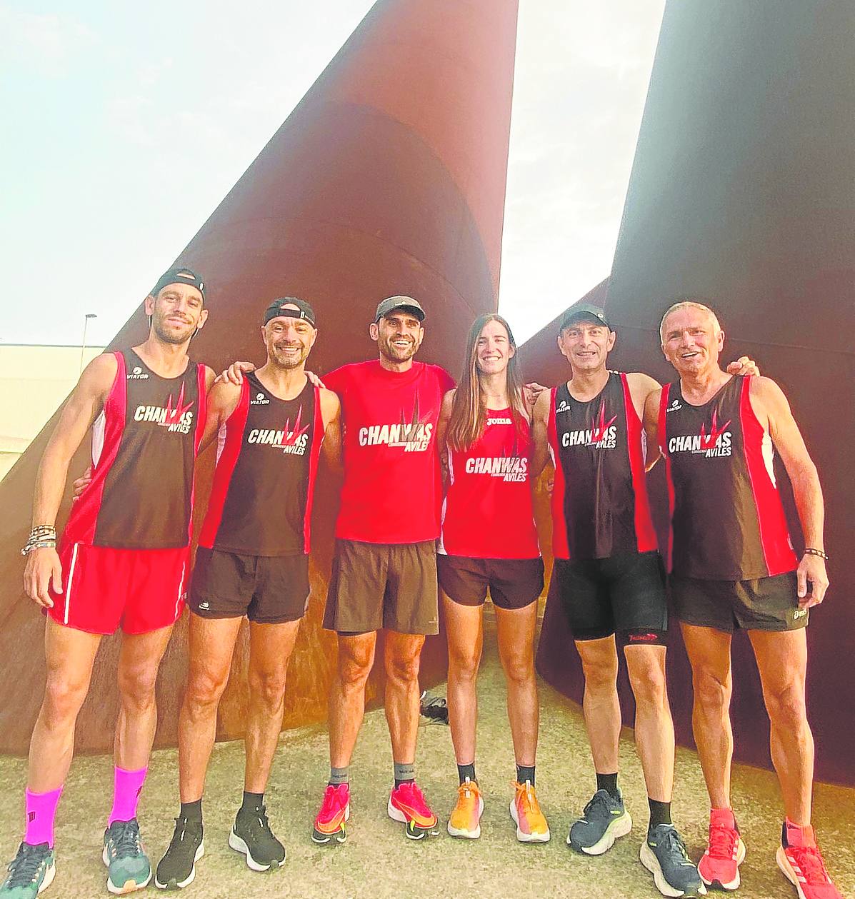 Entreno.Los seis miembros de Los Chanwas.