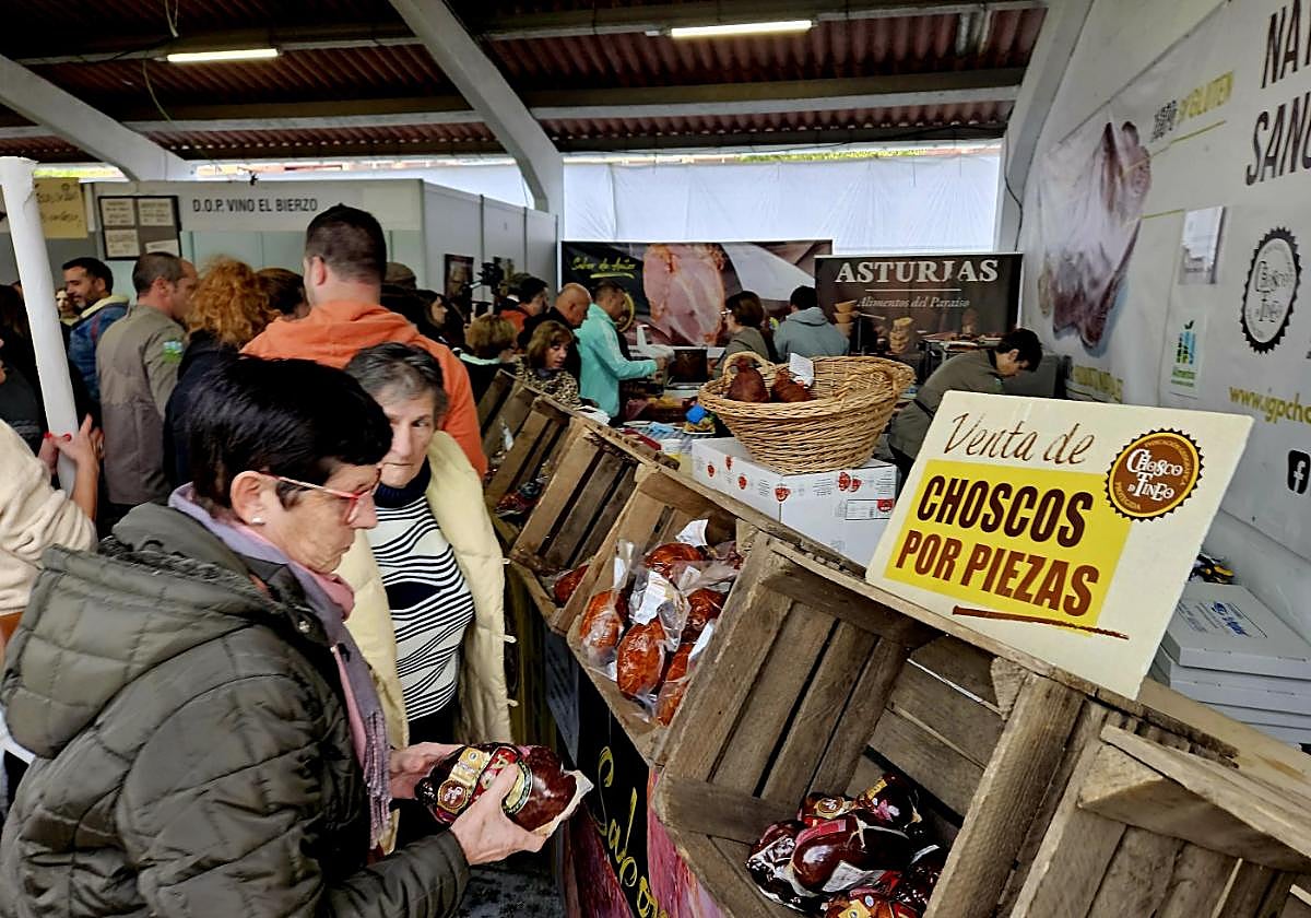 Estand de la IGP Chosco de Tineo durante su XII festival