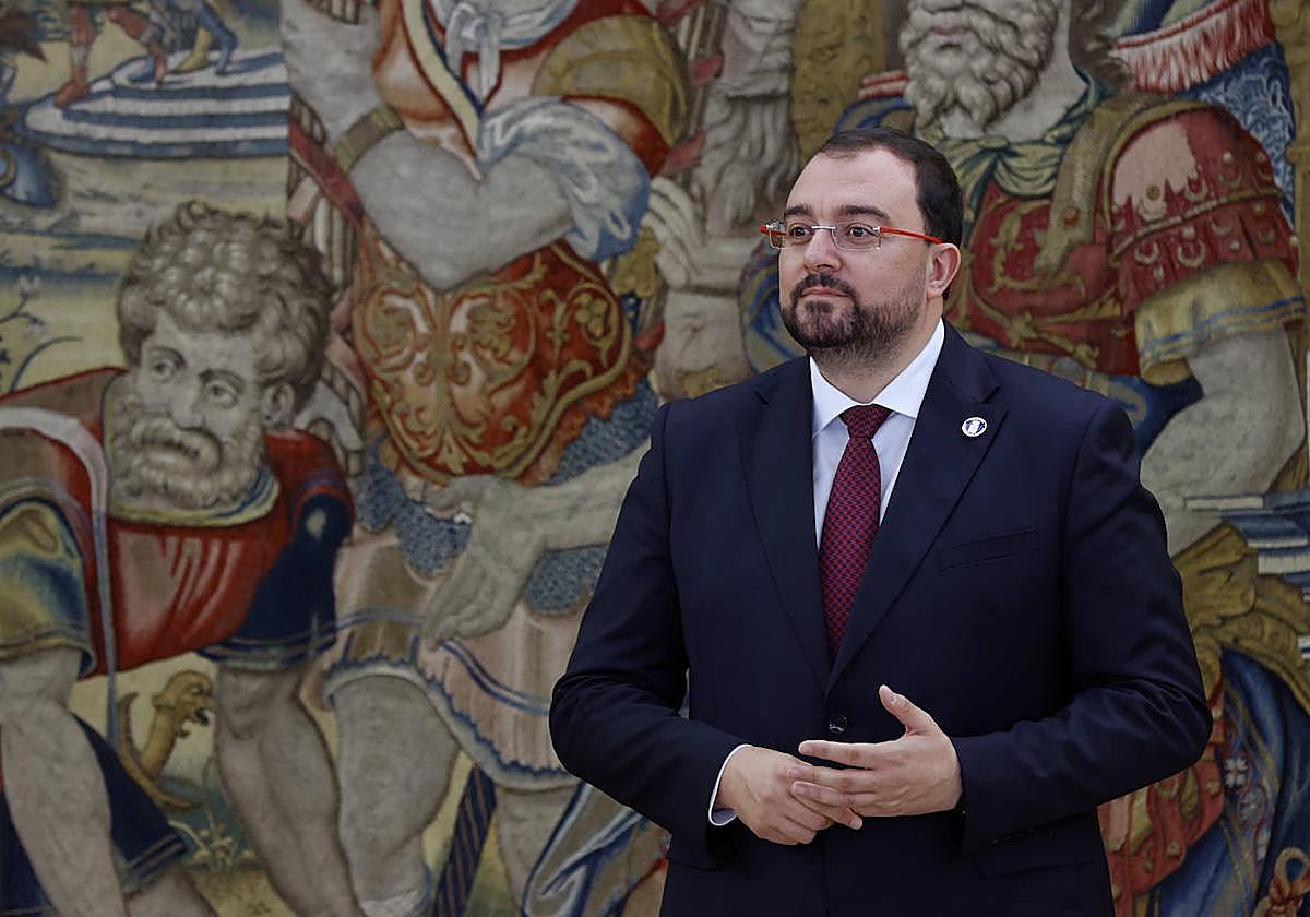 El presidente del Principado de Asturias, Adrián Barbón.