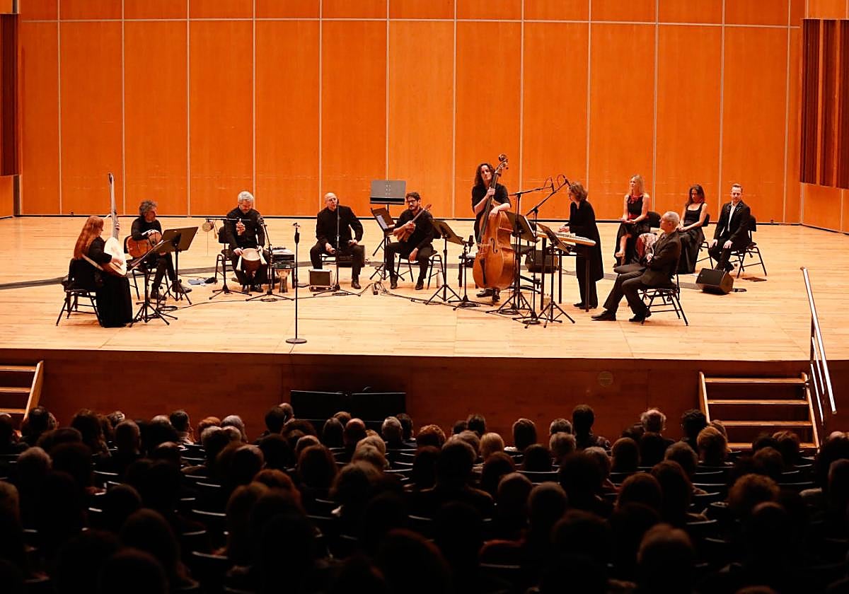 L'Arpeggiata hace sonar su música en el Auditorio