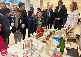 Mieres inicia la feria de la investigación