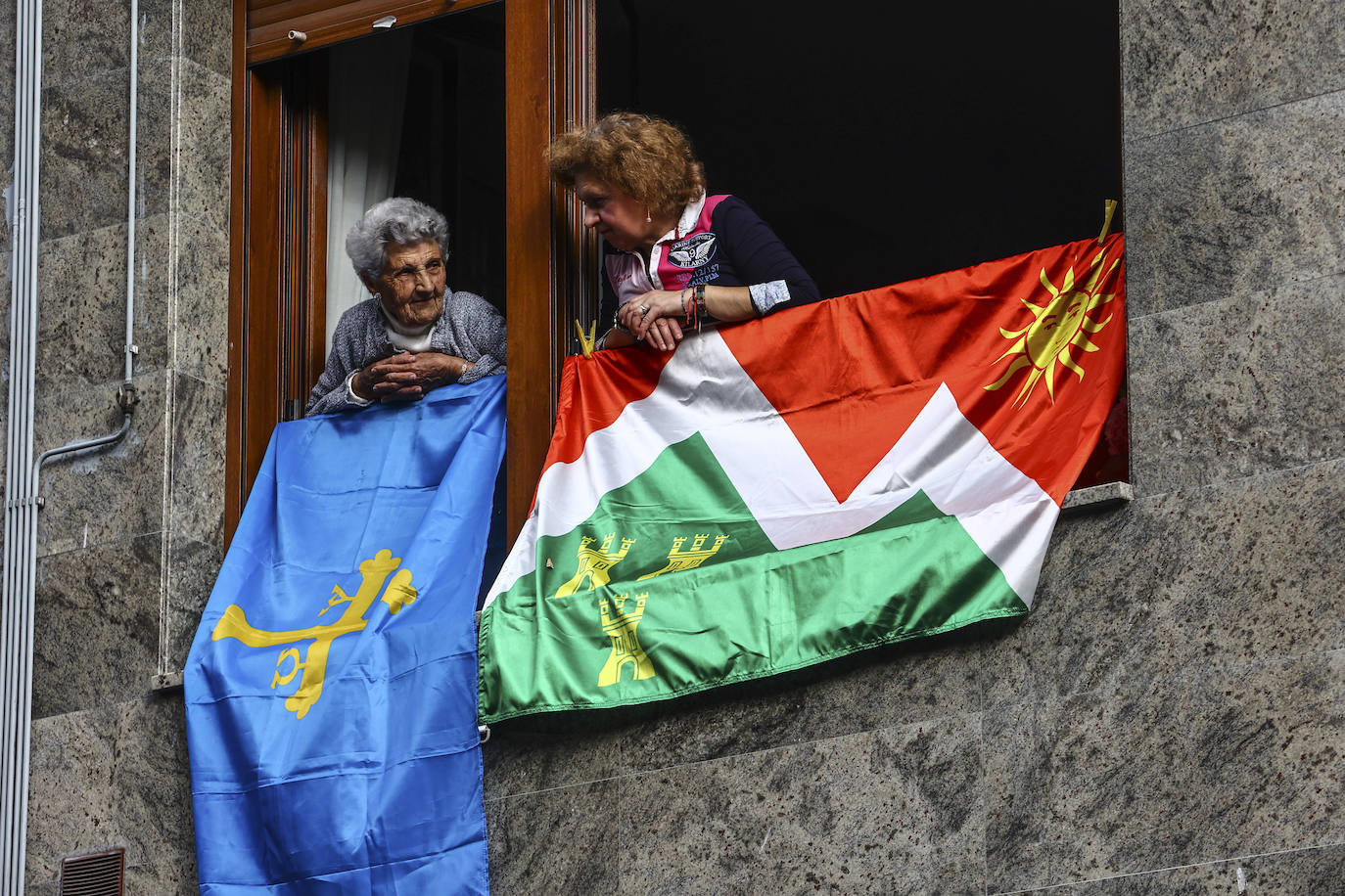Moreda, por todo lo alto en su desfile de los Humanitarios