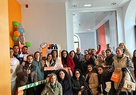 Algunos de los participantes en la jornada de puertas abiertas el viernes en Pravia.