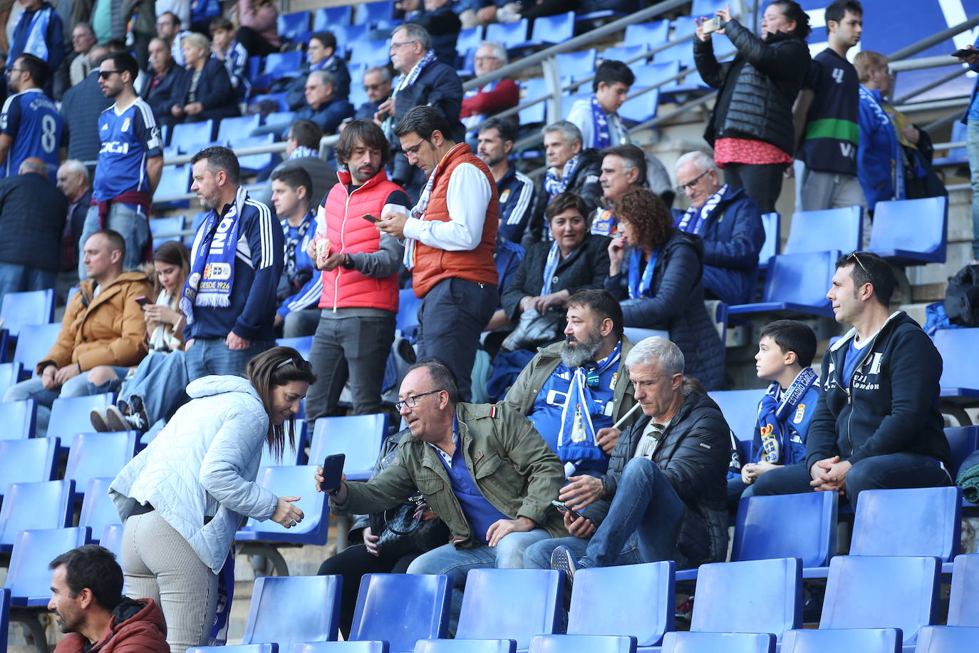 ¿Estuviste viendo el Oviedo - Eibar? ¡Búscate en las fotos del Tartiere!