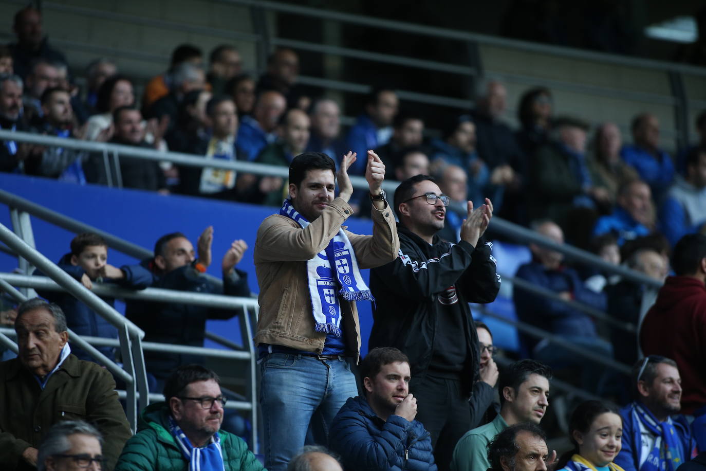 ¿Estuviste viendo el Oviedo - Eibar? ¡Búscate en las fotos del Tartiere!