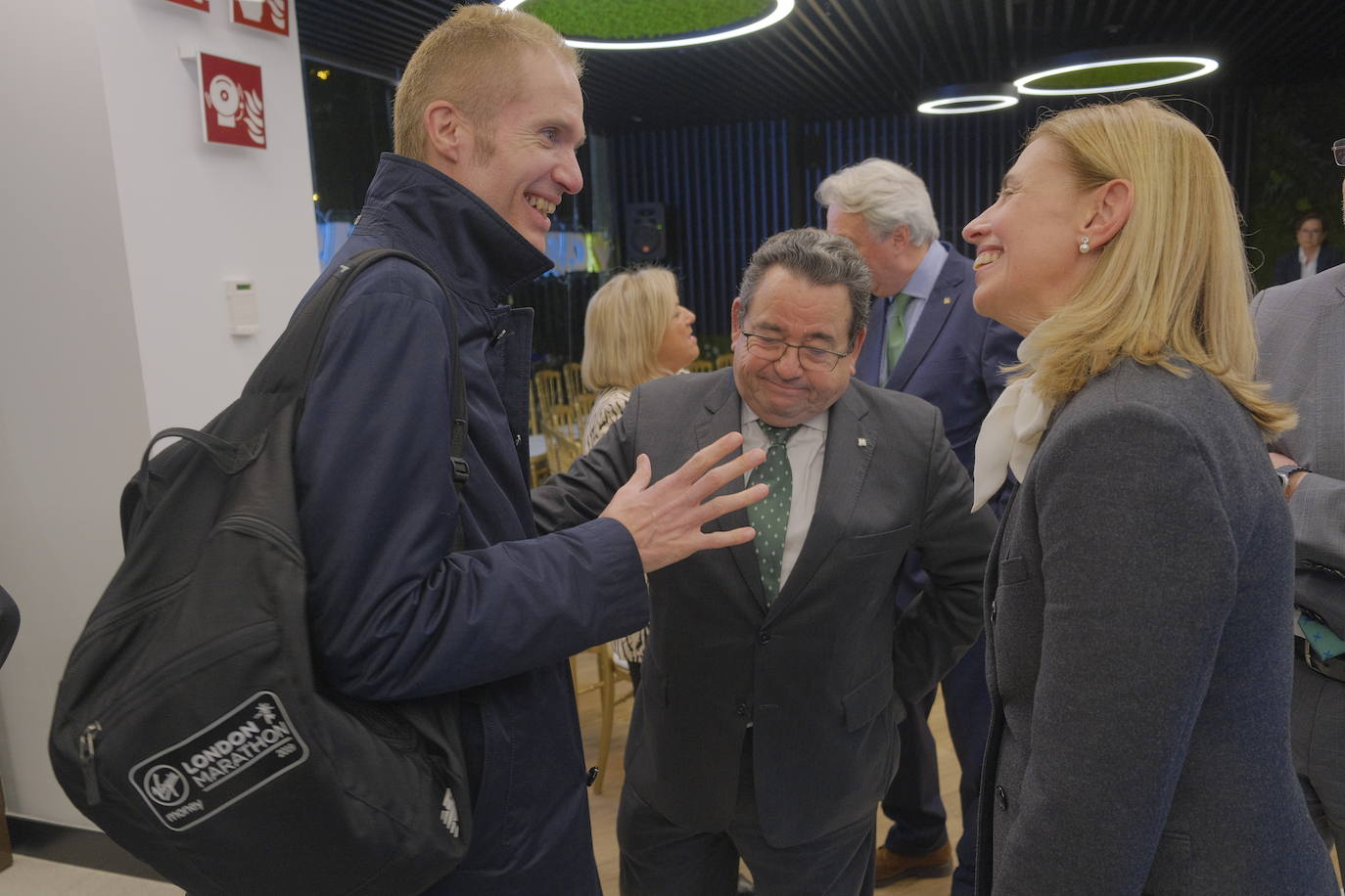 La inauguración de la primera oficina de Caja Rural en Madrid, en imágenes