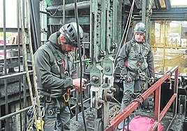 Exhibición de la Brigada de Salvamento en el pozo Santiago.