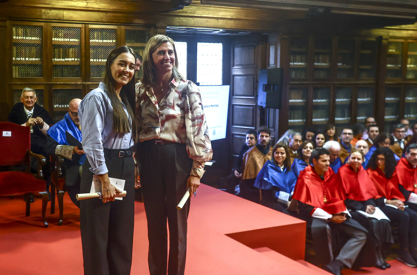 La Universidad entrega sus premios a «a los más sobresalientes»