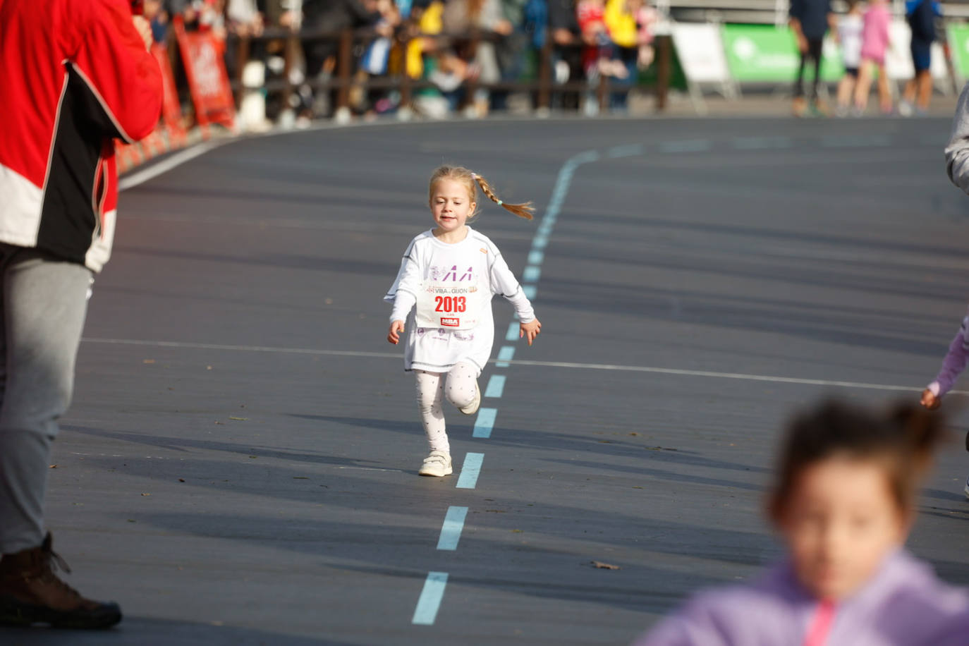 Más de 500 niños llenan el Cross Villa de Gijón