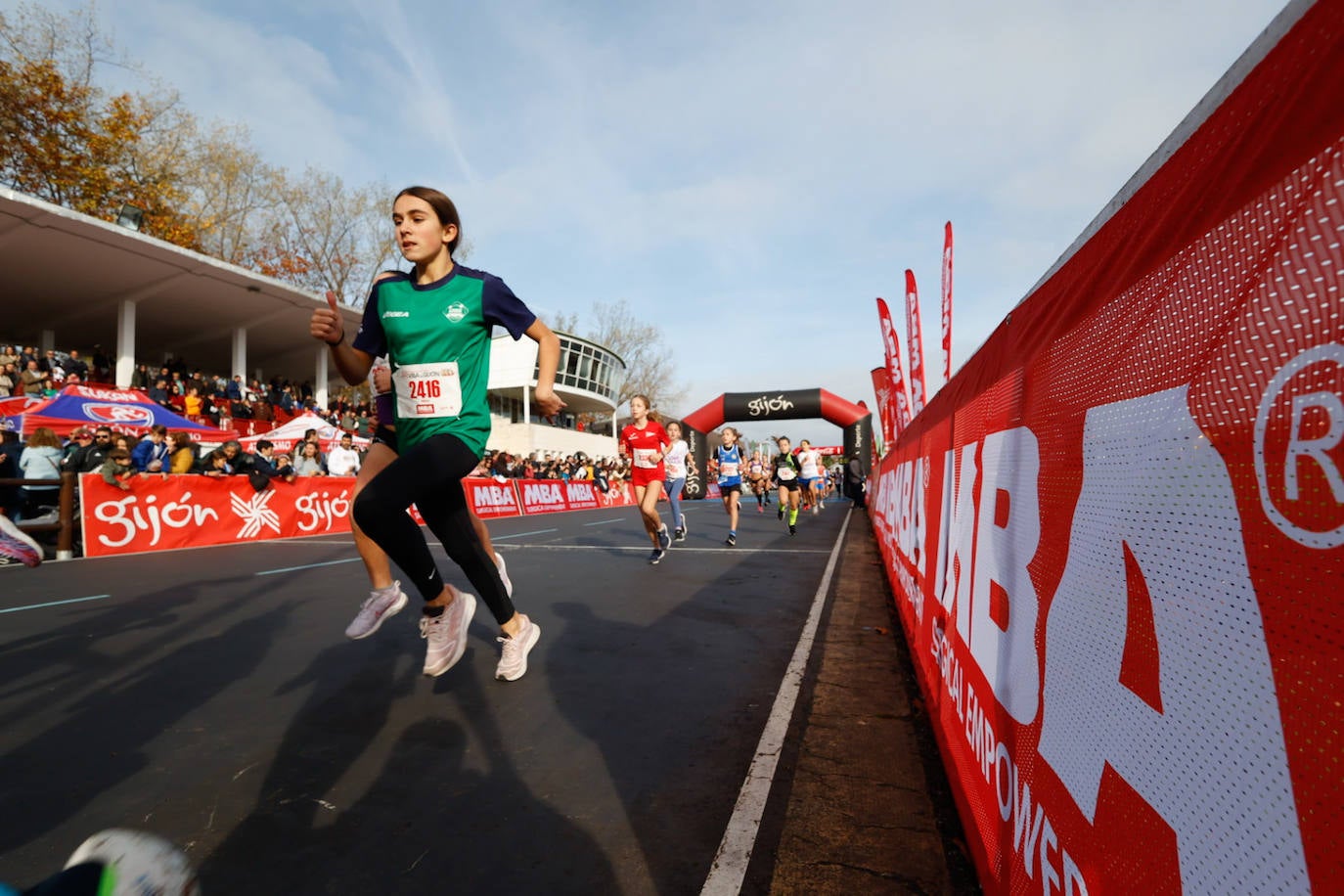 Más de 500 niños llenan el Cross Villa de Gijón