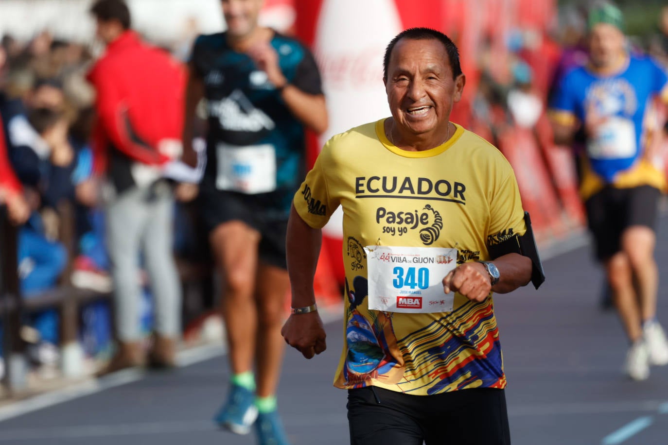 Más de 1.000 corredores se dan cita en el Cross Villa de Gijón