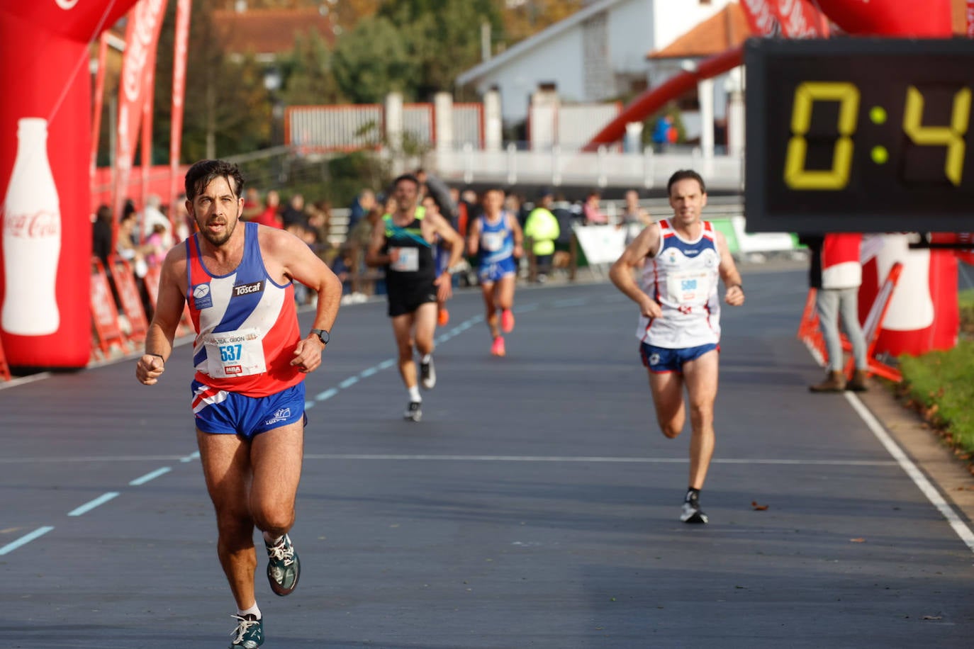 Más de 1.000 corredores se dan cita en el Cross Villa de Gijón