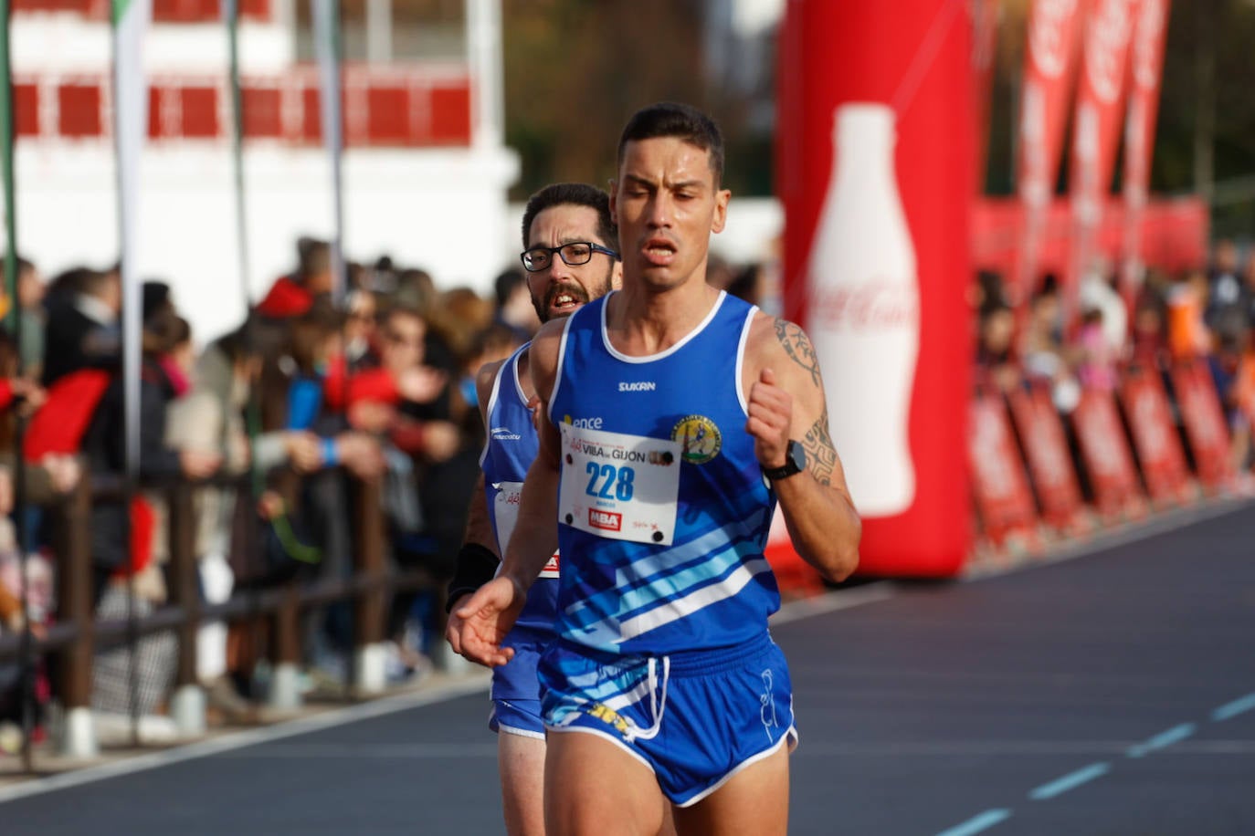 Más de 1.000 corredores se dan cita en el Cross Villa de Gijón