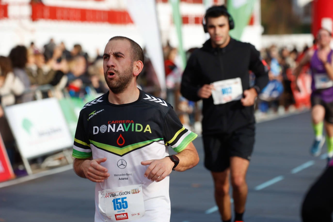 Más de 1.000 corredores se dan cita en el Cross Villa de Gijón