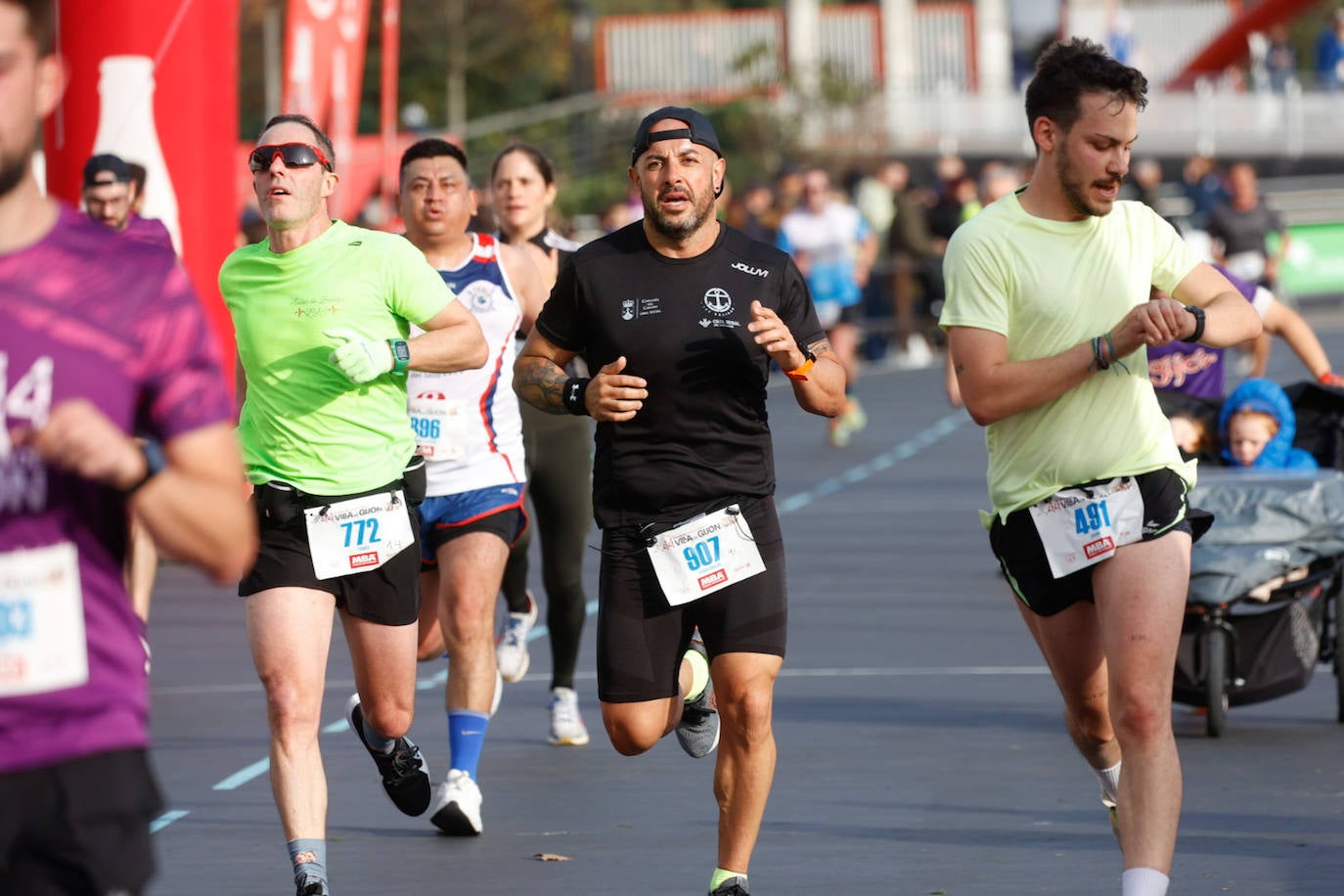 Más de 1.000 corredores se dan cita en el Cross Villa de Gijón