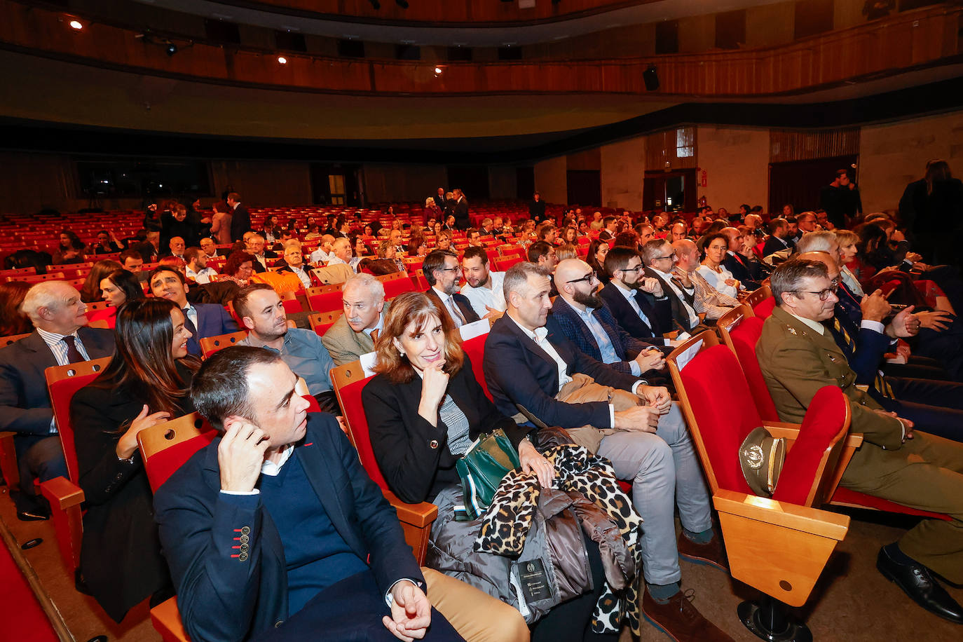 Fade distingue a representantes del mundo empresarial asturiano