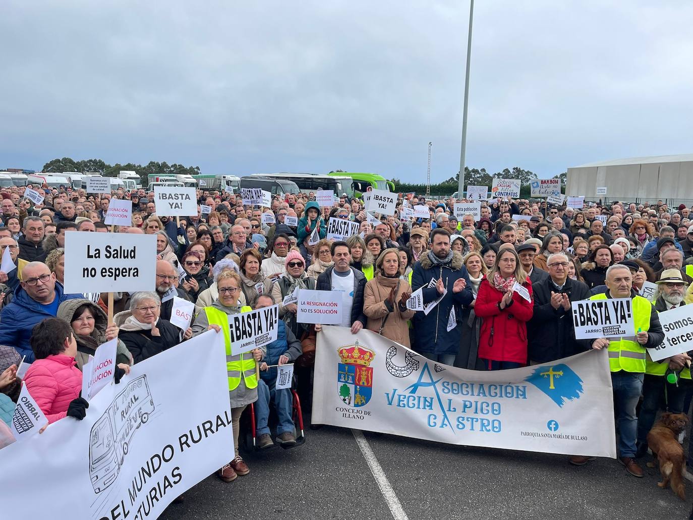 El Noroccidente sale a la calle para «salvar» el hospital de Jarrio