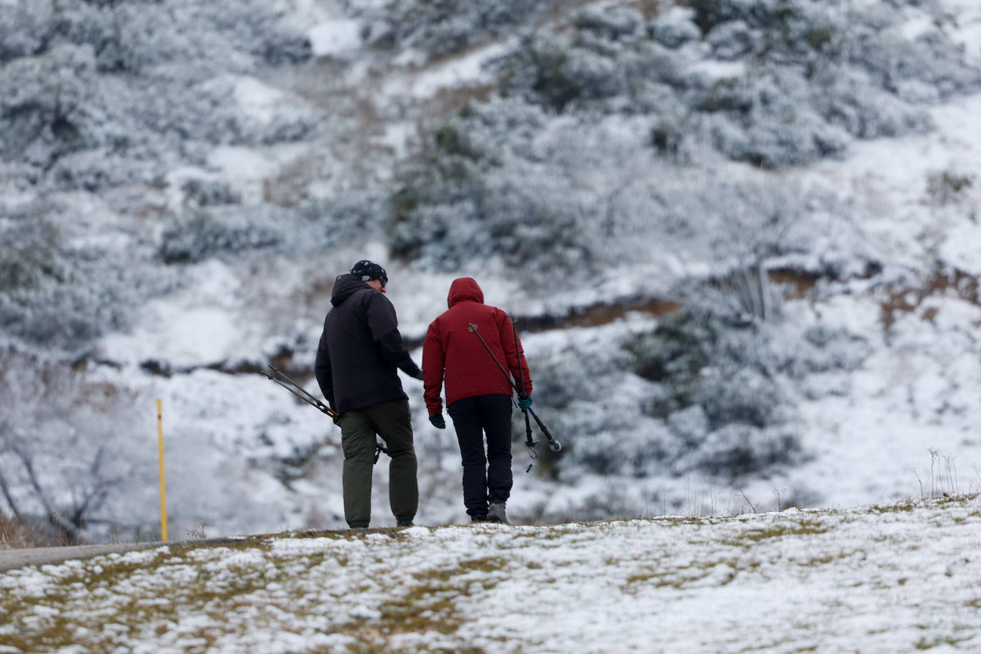 Valgrande abre la telecabina a la espera de más nieve