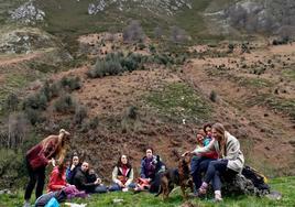 Senderismo, treking, surf, yoga, kayac, vivac... en Kendra hay decenas de planes deportivos y un sólo requisito de participación: ser mujer