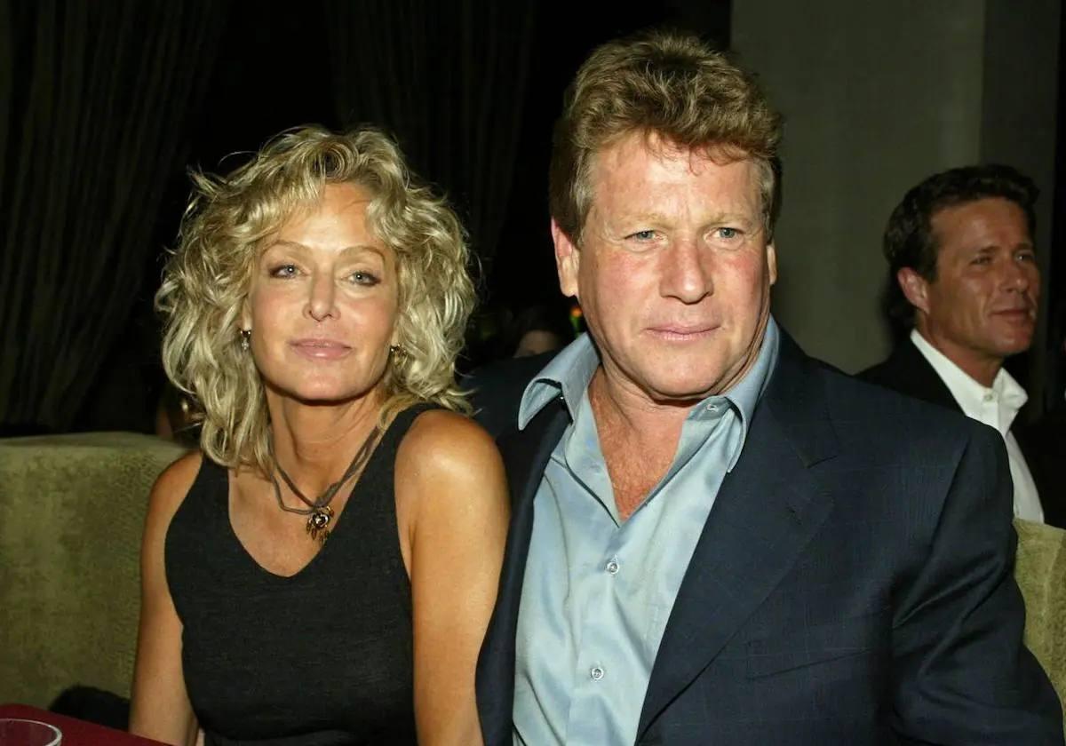 Ryan O´Neal junto a Farrah Fawcett, de la que fue pareja.