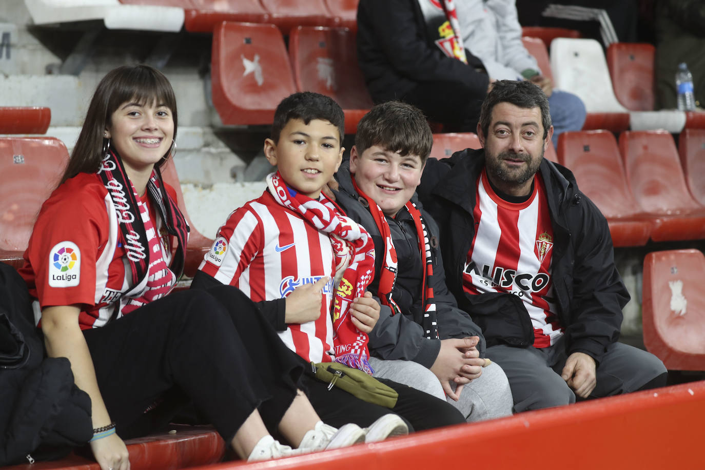 ¿Estuviste en el Sporting - Levante? ¡Búscate!