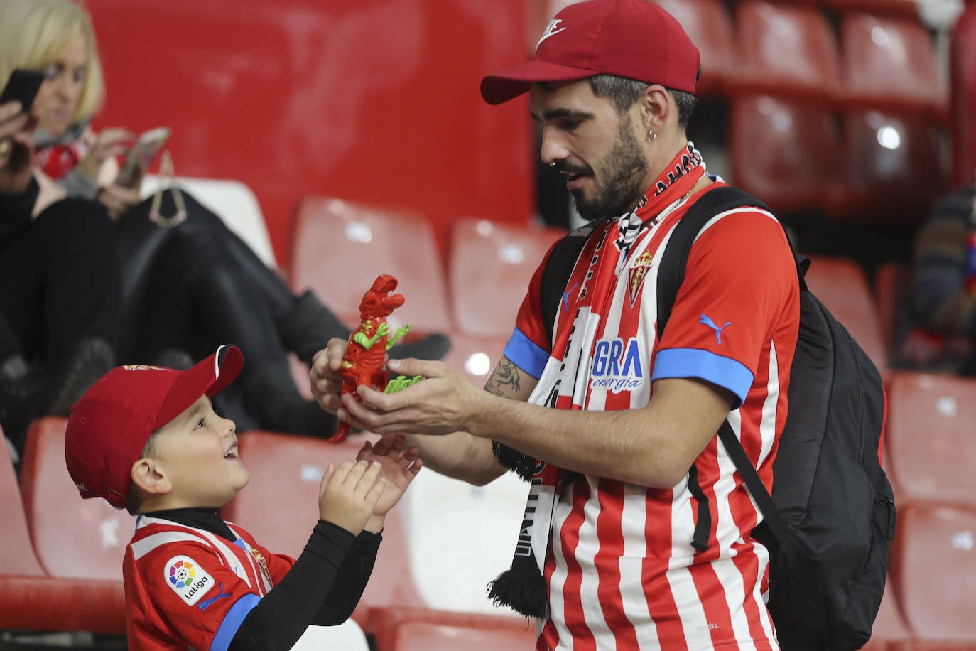 ¿Estuviste en el Sporting - Levante? ¡Búscate!