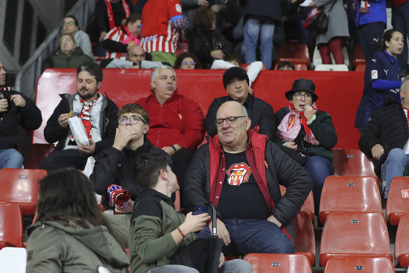 ¿Estuviste en el Sporting - Levante? ¡Búscate!