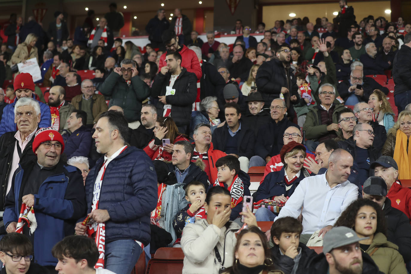 ¿Estuviste en el Sporting - Levante? ¡Búscate!