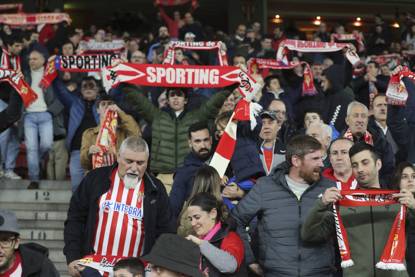 ¿Estuviste en el Sporting - Levante? ¡Búscate!