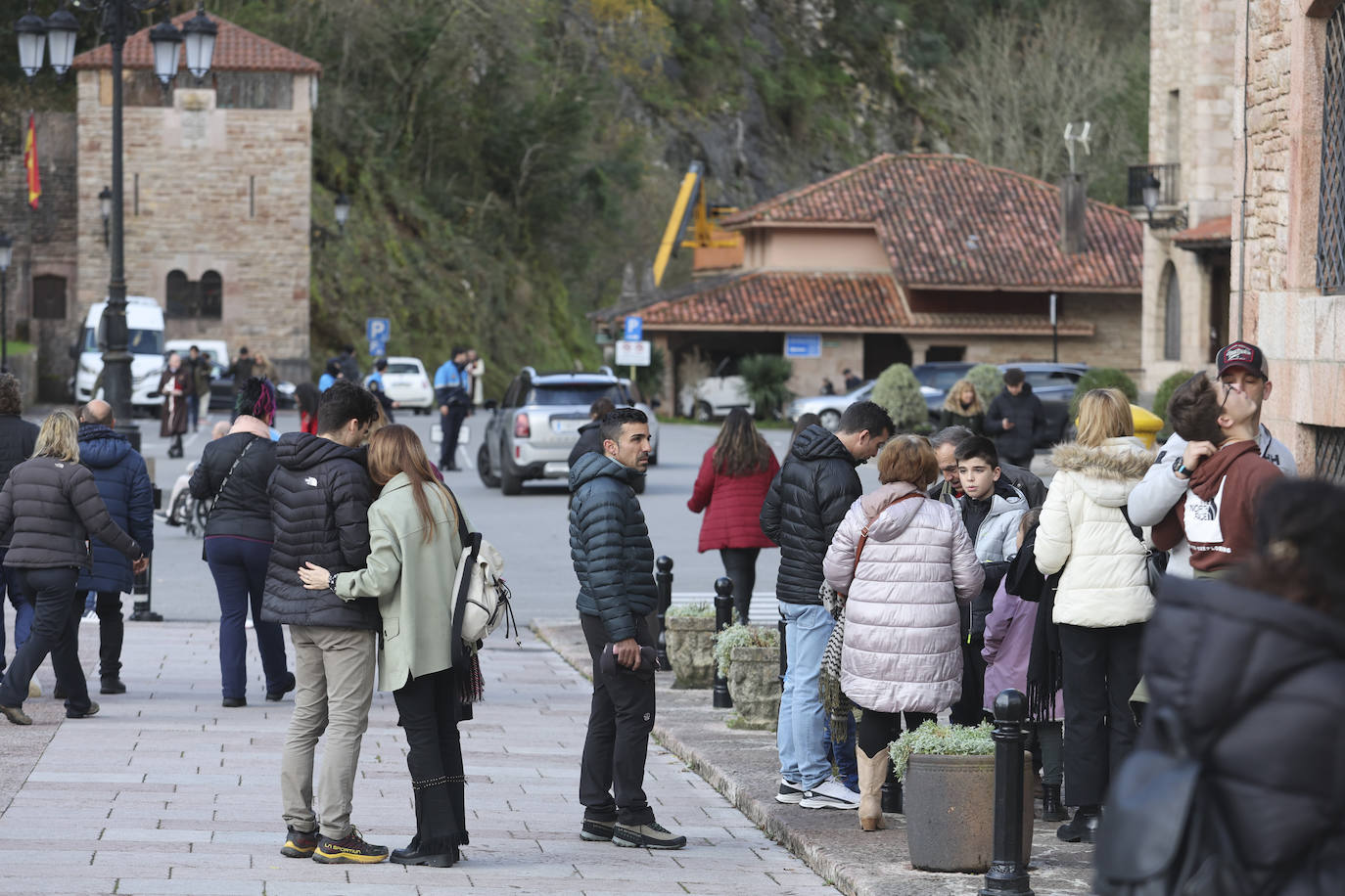 Asturias, abarrotada por el puente