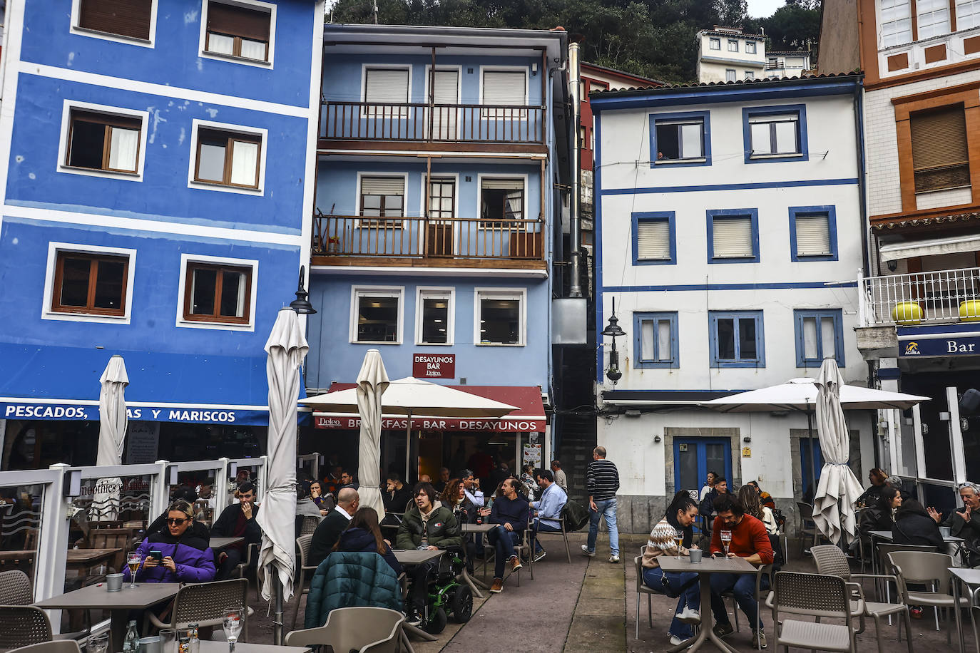 Asturias, abarrotada por el puente