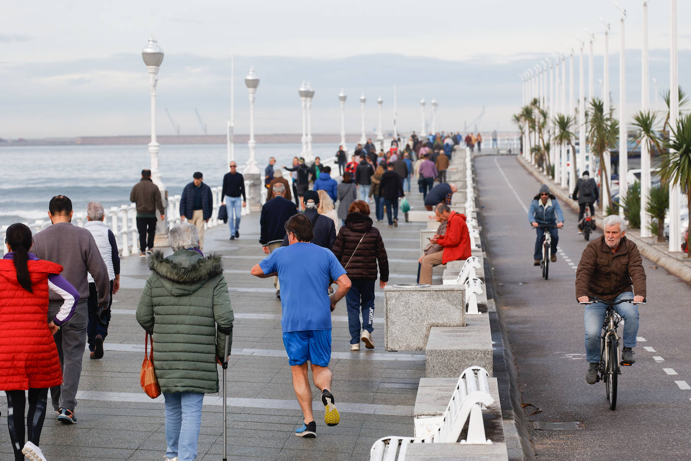Puente de lleno y calor en Asturias