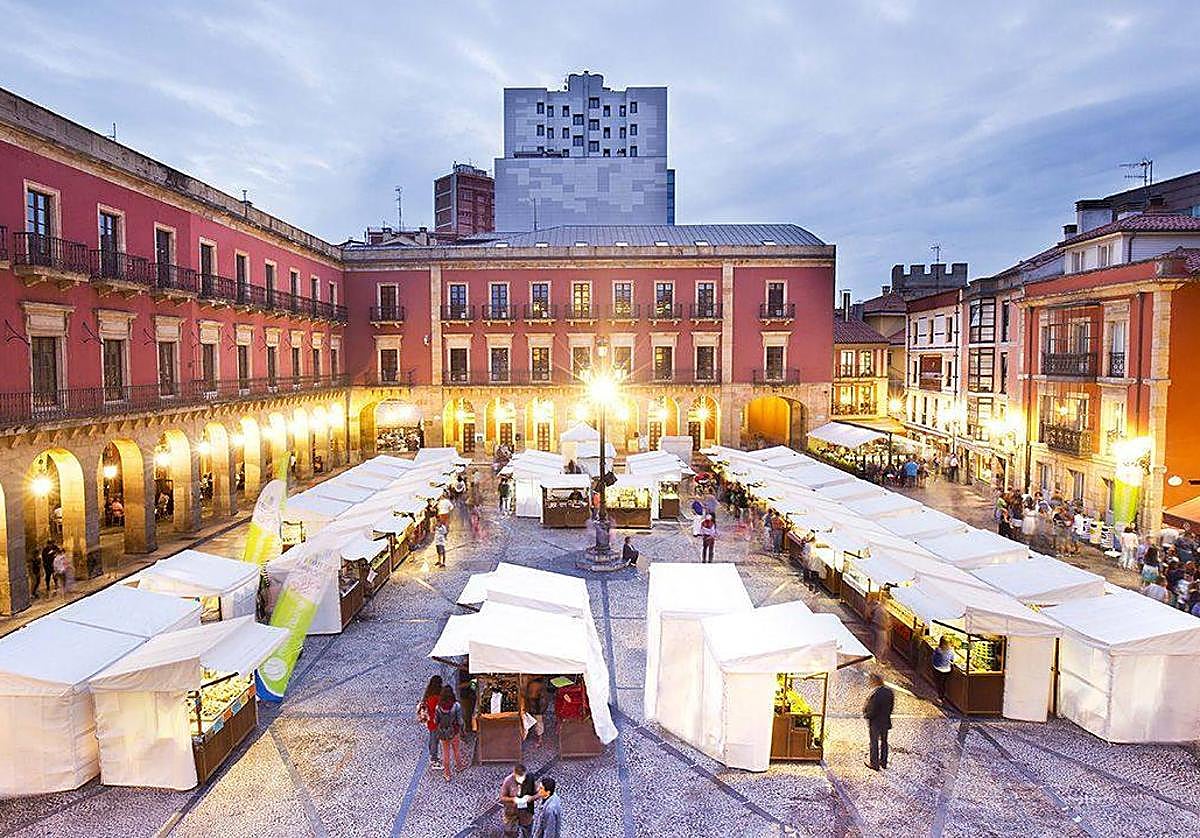 Expo Mercado Artesano en el Ayuntamiento de Gijón