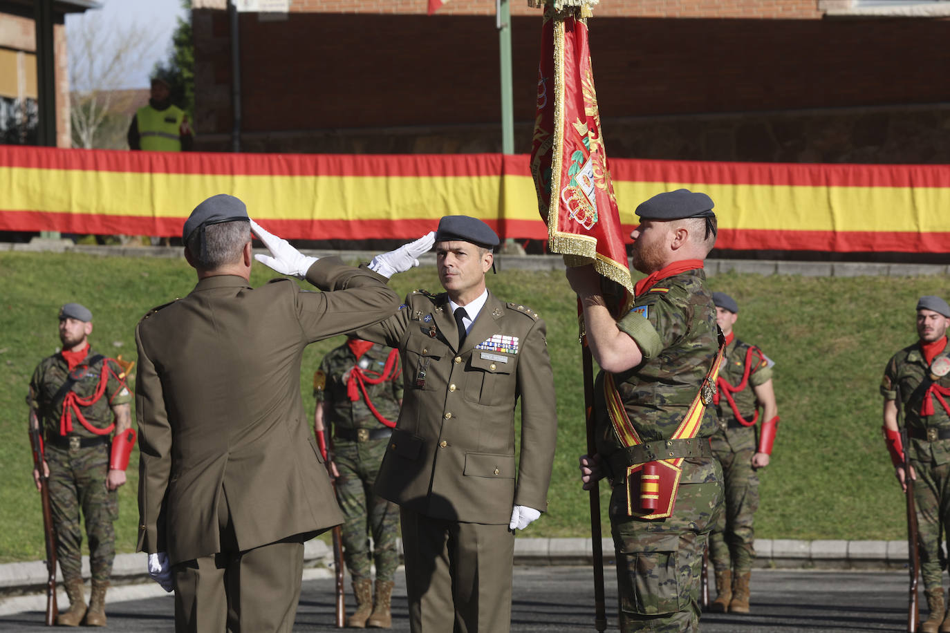 El coronel Jesús Martínez Victoria toma el mando del Regimiento de Infantería &#039;Príncipe 3&#039;