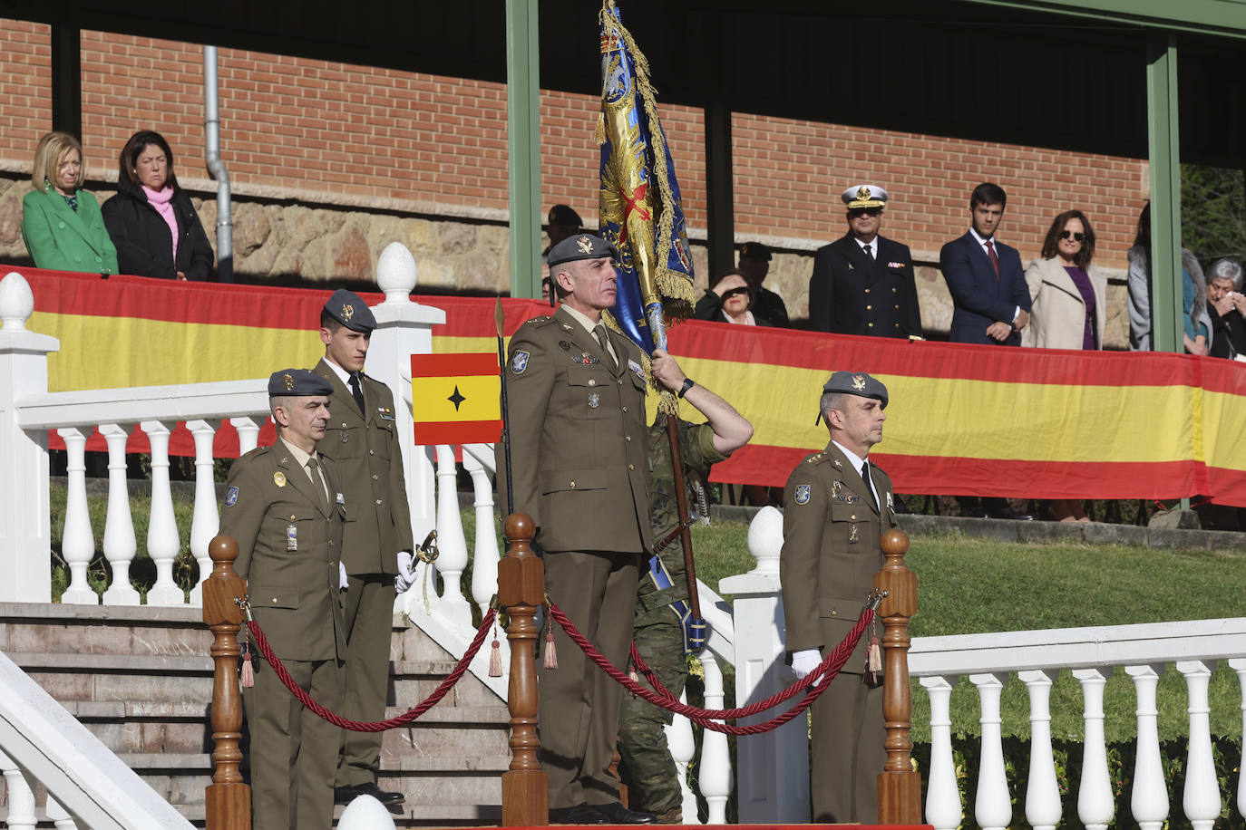 El coronel Jesús Martínez Victoria toma el mando del Regimiento de Infantería &#039;Príncipe 3&#039;