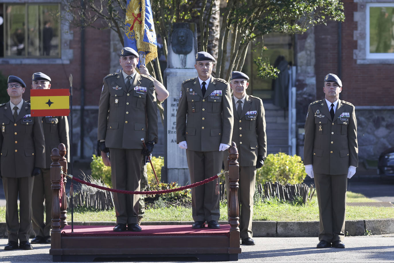 El coronel Jesús Martínez Victoria toma el mando del Regimiento de Infantería &#039;Príncipe 3&#039;