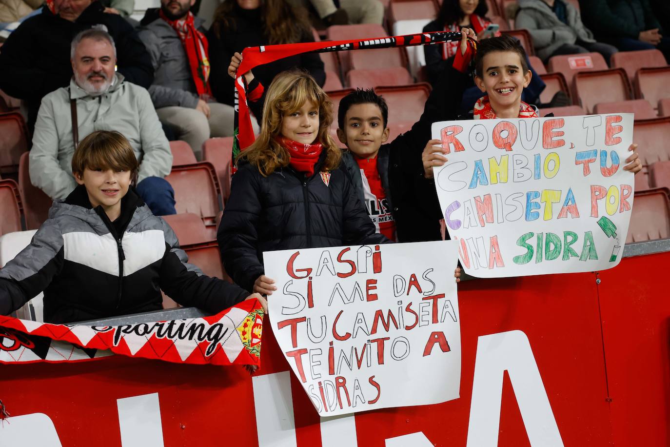 ¿Estuviste viendo el Sporting - Leganés? ¡Búscate en las fotos de El Molinón!